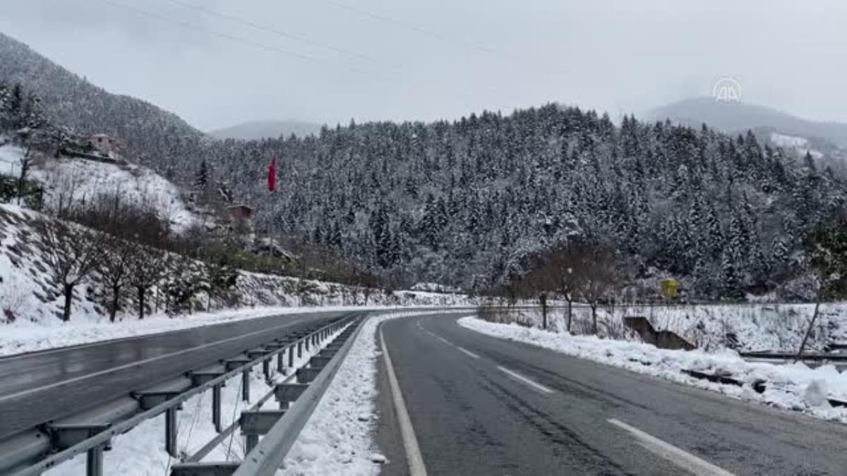 Kar sebebiyle 139 köyle ulaşım sağlanamıyor